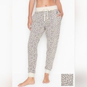 Victoria's Secret Sweatpants. Size XS.
